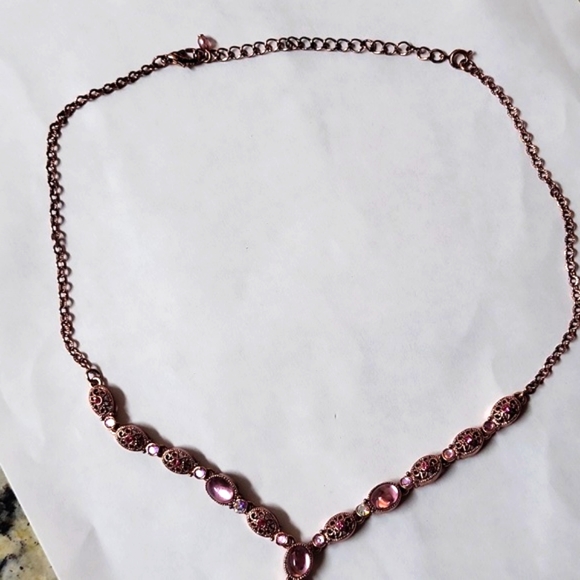 AVON Pink Necklace & Earring Set - Picture 10 of 12